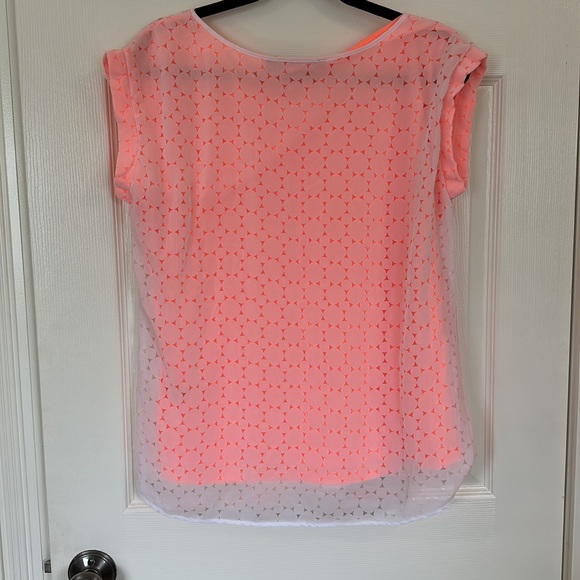 Outback Red Top - Picture 2 of 3